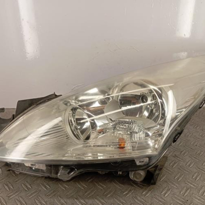 Optique avant principal gauche (feux)(phare) PEUGEOT 3008 1