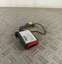 Attache ceinture arriere gauche PEUGEOT 5008 1 Photo n°1