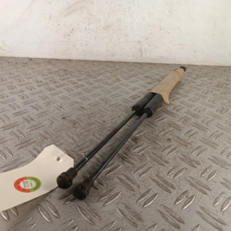 Verin de coffre PEUGEOT 208 1