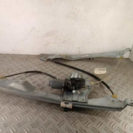 Leve vitre electrique avant gauche RENAULT CLIO 3 Photo n°1