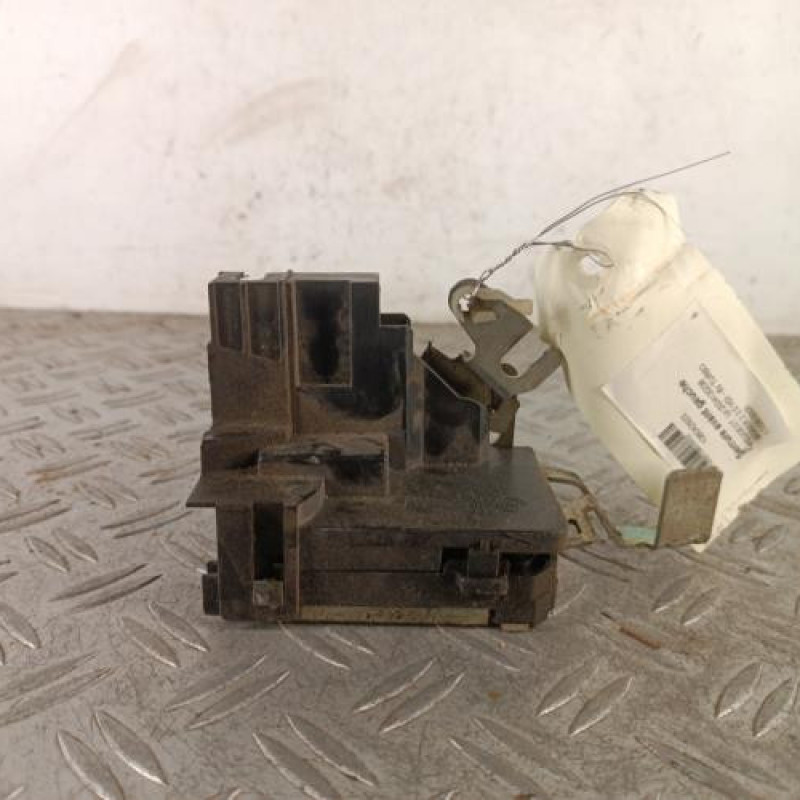 Serrure avant gauche PEUGEOT BOXER 2 Serrure avant gauche PEUGEOT BOXER 2