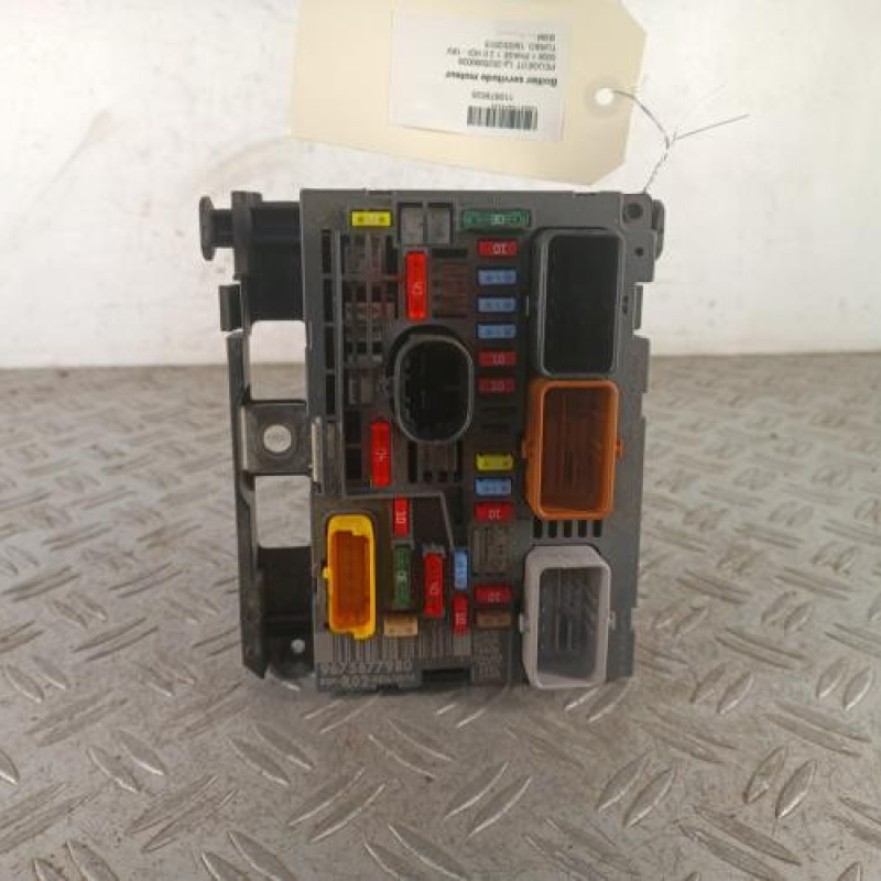 Boitier servitude moteur (BSM) PEUGEOT 5008 1