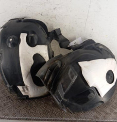Pare boue avant droit RENAULT MEGANE 3 Photo n°1