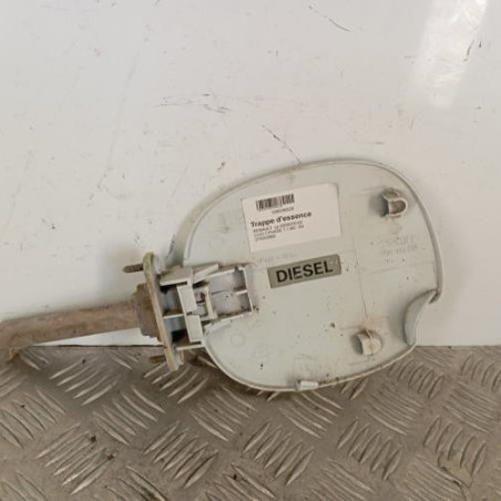 Trappe d'essence RENAULT CLIO 2