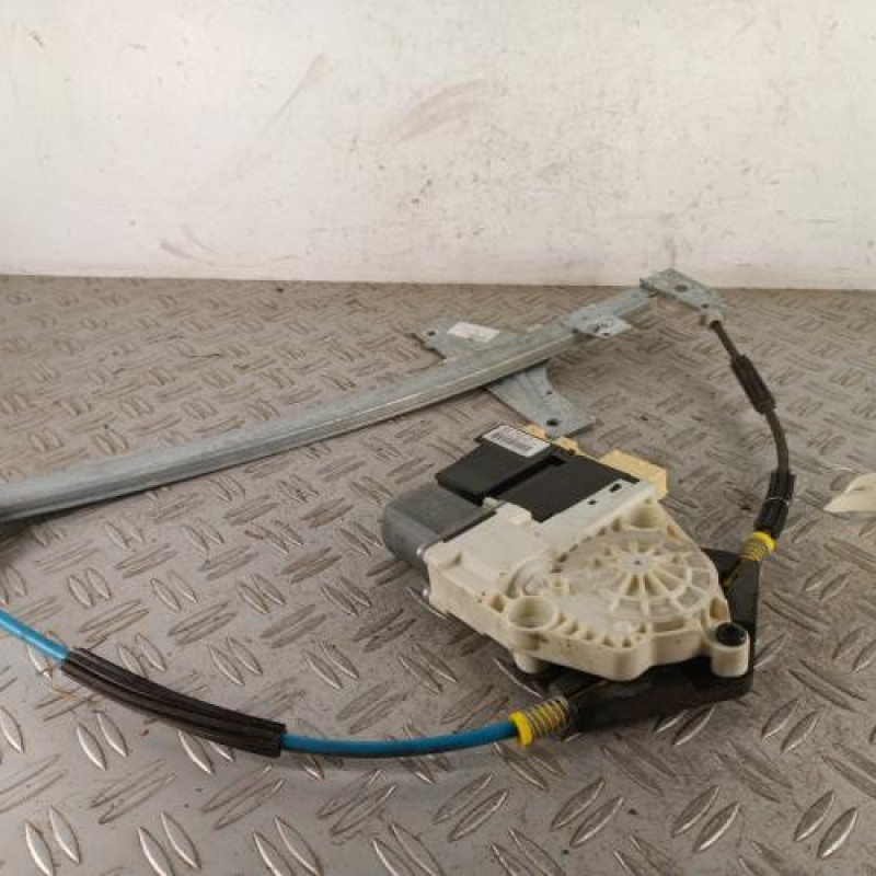 Leve vitre electrique avant droit PEUGEOT 307
