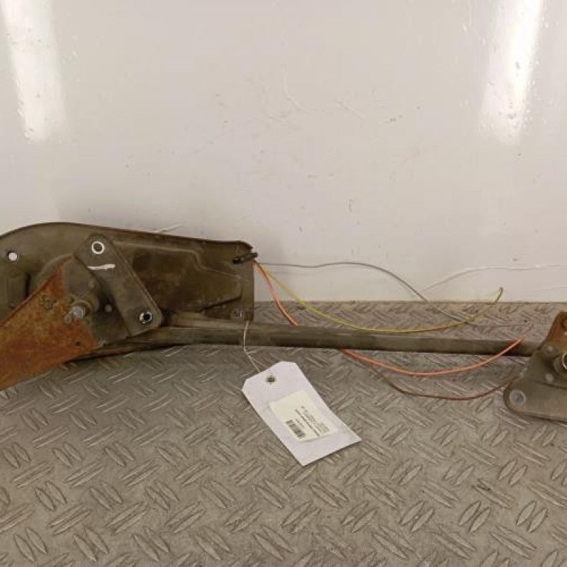 Moteur essuie glace avant CITROEN BERLINGO 1