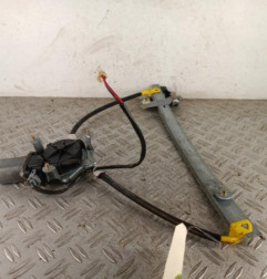 Leve vitre electrique avant droit MAZDA 323 6