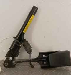 Attache ceinture avant droit RENAULT TWINGO 2 Photo n°1