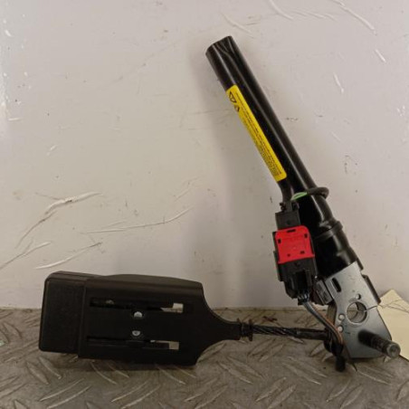 Attache ceinture avant droit RENAULT TWINGO 2