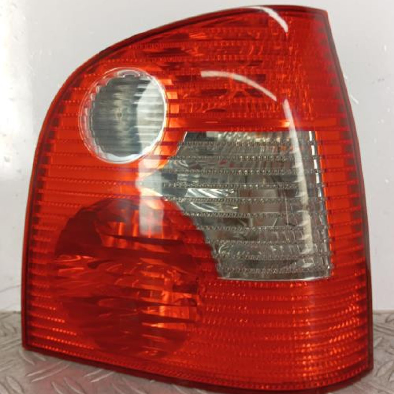 Feu arriere principal droit (feux) VOLKSWAGEN POLO 4