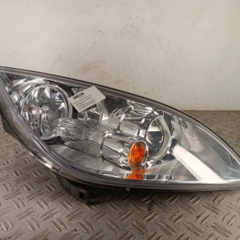 Optique avant principal droit (feux)(phare) MITSUBISHI COLT 6
