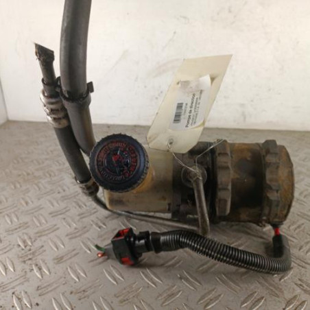 Pompe de direction PEUGEOT 106