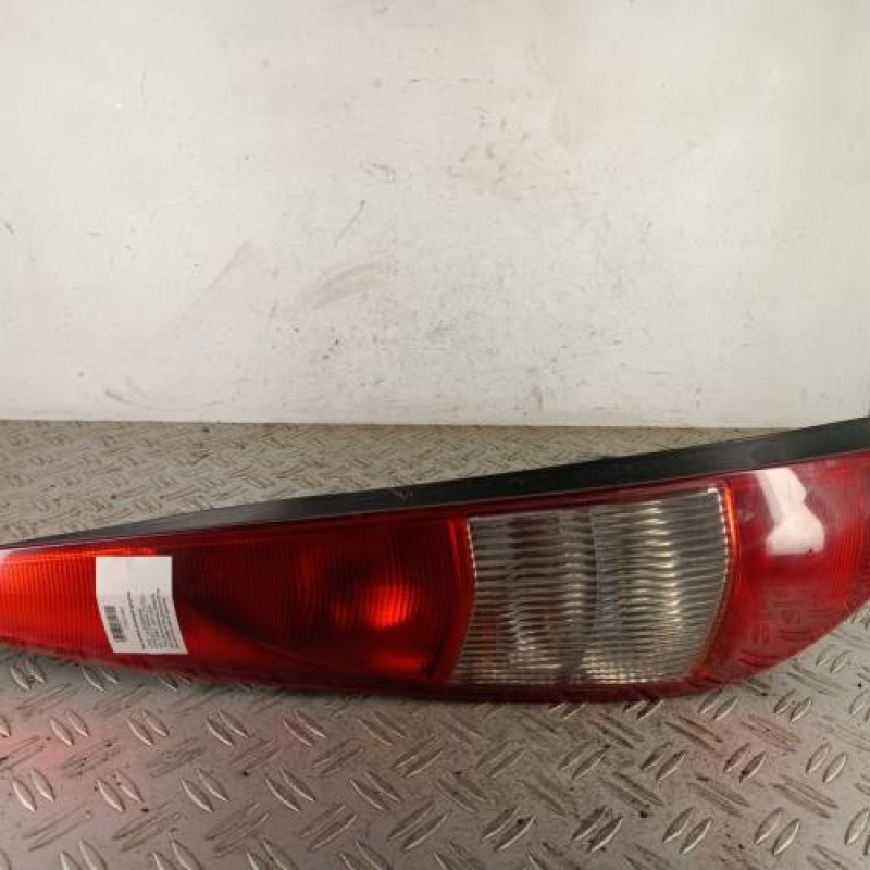 Feu arriere principal gauche (feux) FORD MONDEO 2