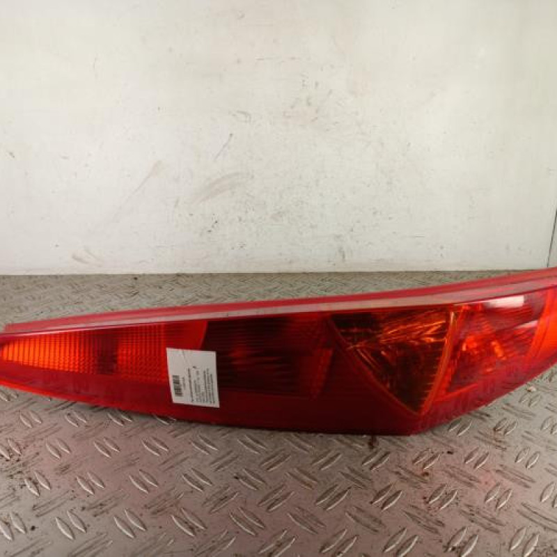 Feu arriere principal gauche (feux) FIAT PUNTO 2
