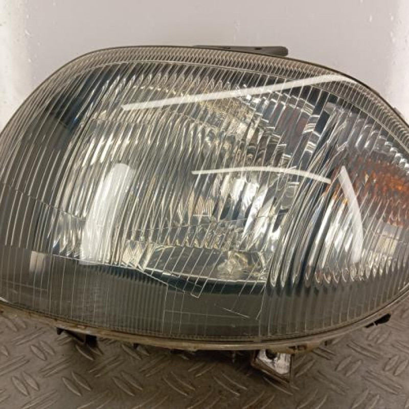 Optique avant principal gauche (feux)(phare) RENAULT CLIO 2