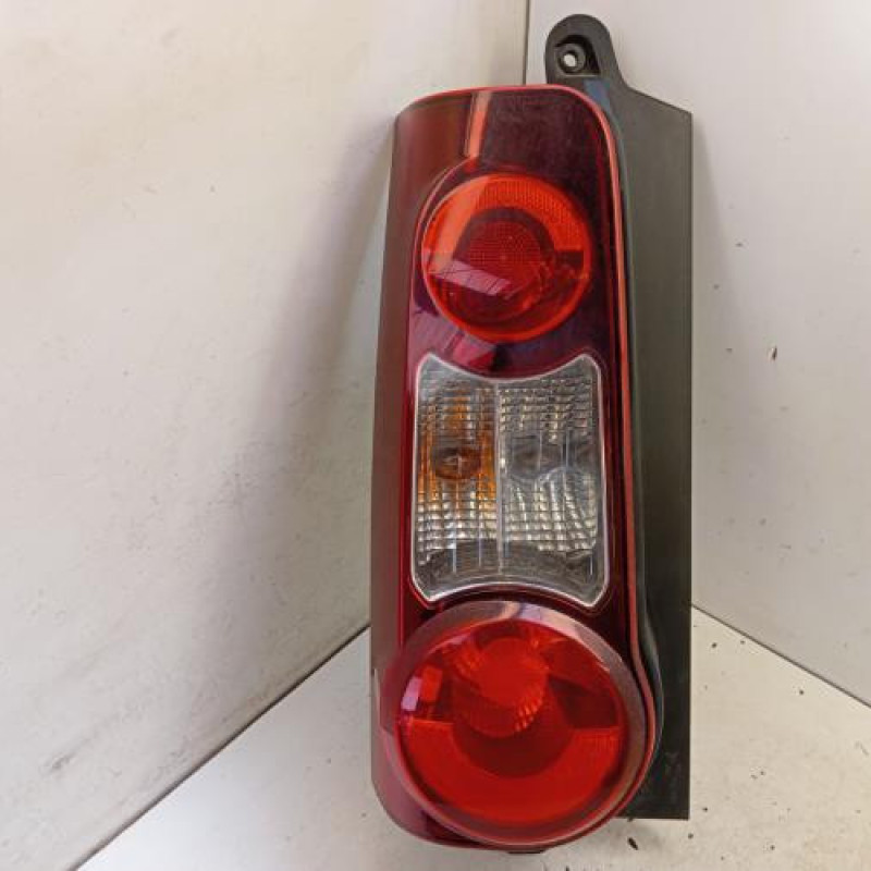 Feu arriere principal gauche (feux) CITROEN BERLINGO 2