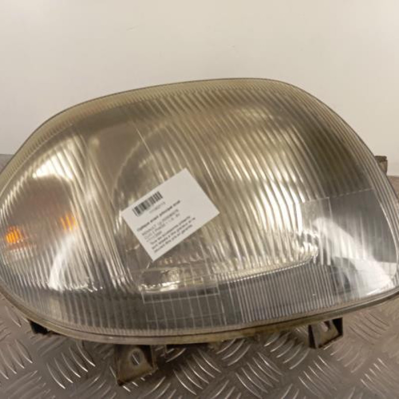 Optique avant principal droit (feux)(phare) RENAULT CLIO 2