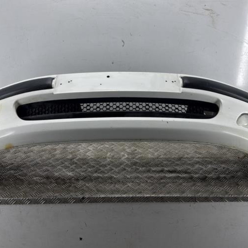Pare choc avant PEUGEOT 106