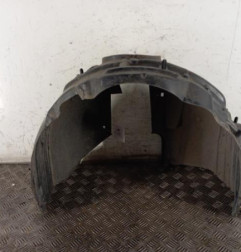Pare boue avant droit PEUGEOT 208 2