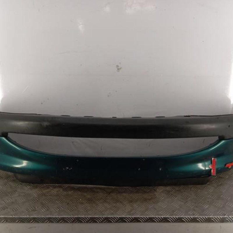 Pare choc avant PEUGEOT 206