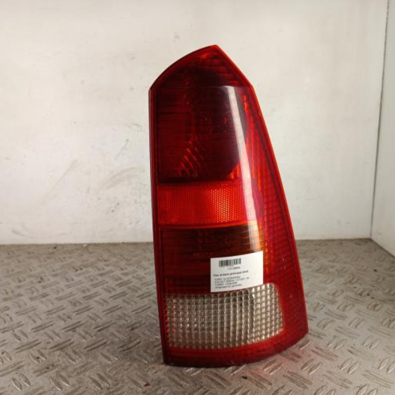Feu arriere principal droit (feux) FORD FOCUS 1 Feu arriere principal droit (feux) FORD FOCUS 1