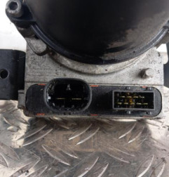 Pompe de direction PEUGEOT 5008 1