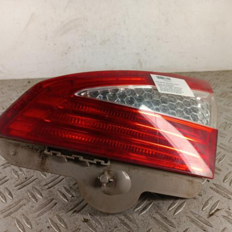 Feu arriere secondaire droit (feux) FORD MONDEO 3