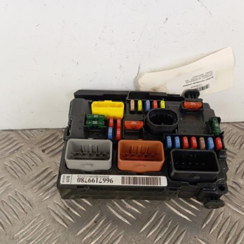 Boitier servitude moteur (BSM) PEUGEOT 207 Boitier servitude moteur (BSM) PEUGEOT 207
