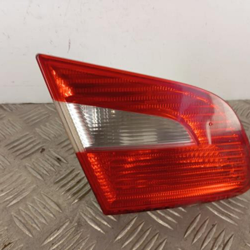 Feu arriere secondaire gauche (feux) SKODA SUPERB 2