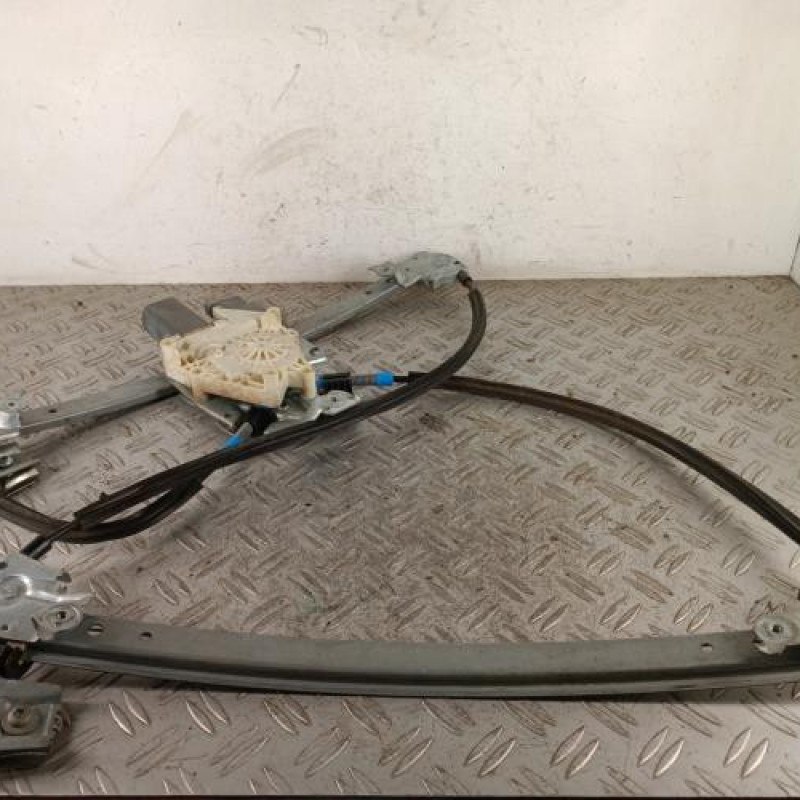Leve vitre electrique avant droit PEUGEOT 607