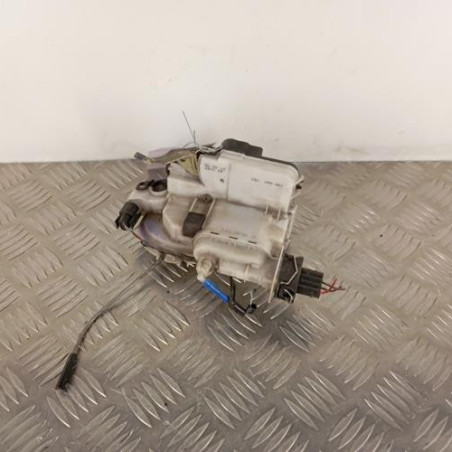 Serrure avant gauche VOLKSWAGEN POLO 3
