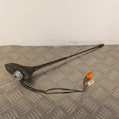 Antenne PEUGEOT 208 2