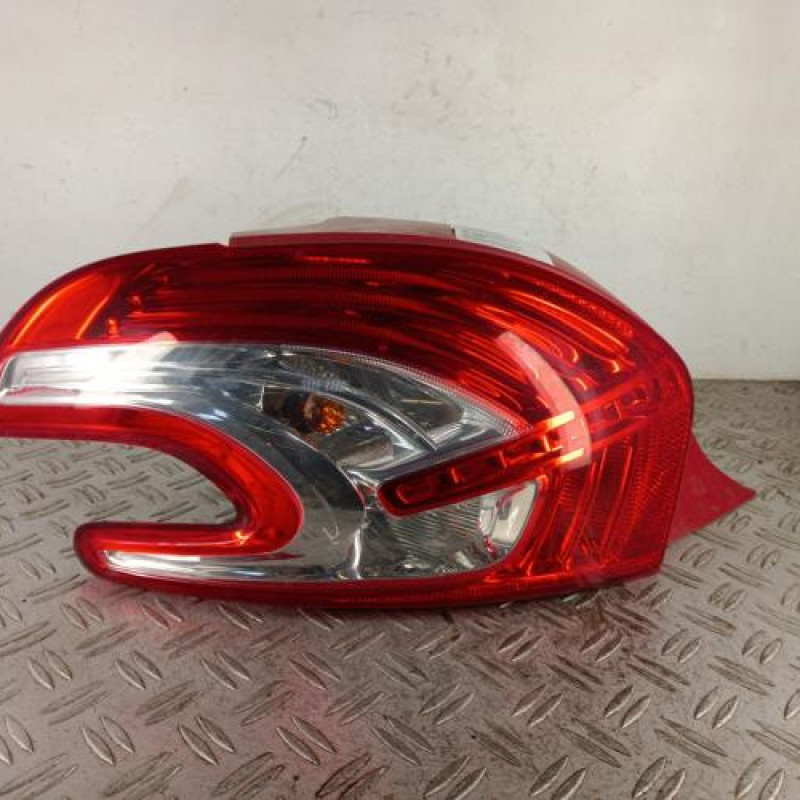 Feu arriere principal gauche (feux) PEUGEOT 208 1