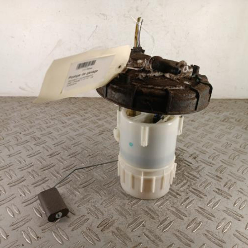 Pompe de gavage PEUGEOT 208 1