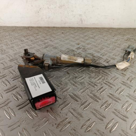Attache ceinture avant gauche RENAULT KANGOO 1 Photo n°1