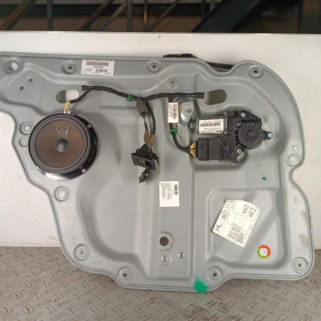 Leve vitre electrique arriere gauche VOLKSWAGEN TOURAN 2 Photo n°1