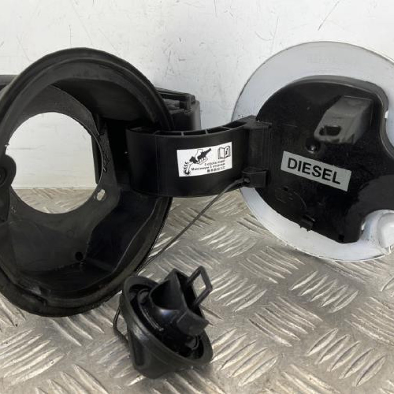 Trappe d'essence RENAULT CLIO 4 Trappe d'essence RENAULT CLIO 4