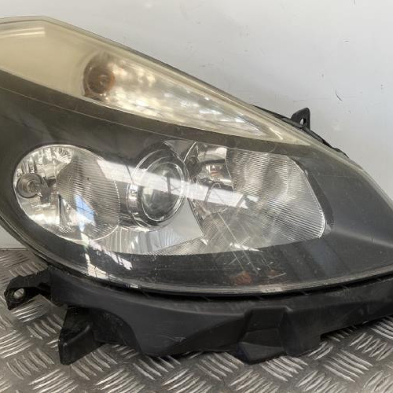 Optique avant principal droit (feux)(phare) RENAULT CLIO 3
