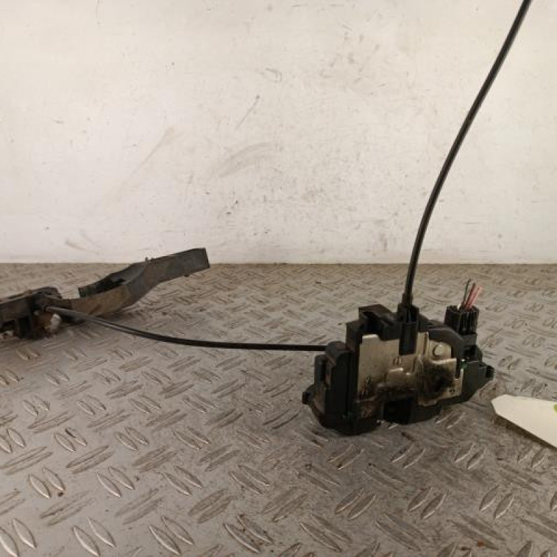 Serrure arriere gauche RENAULT CLIO 3