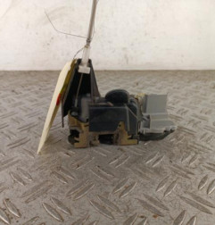 Serrure avant droit PEUGEOT 307