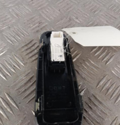 Interrupteur de leve vitre avant droit PEUGEOT 308 2