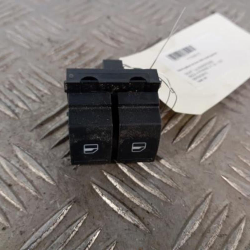 Interrupteur de leve vitre avant gauche SEAT IBIZA 4