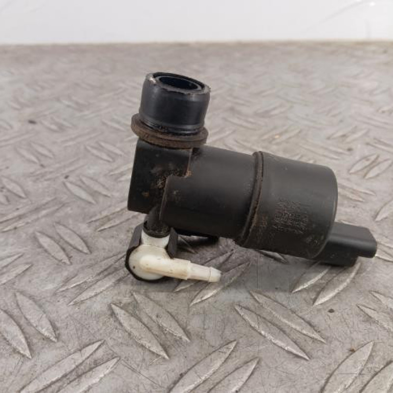 Pompe lave glace avant PEUGEOT 207 Pompe lave glace avant PEUGEOT 207