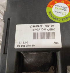 Porte fusible PEUGEOT 5008 1 Photo n°5