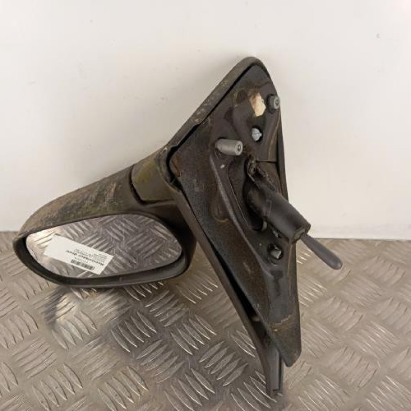 Retroviseur droit RENAULT CLIO 2