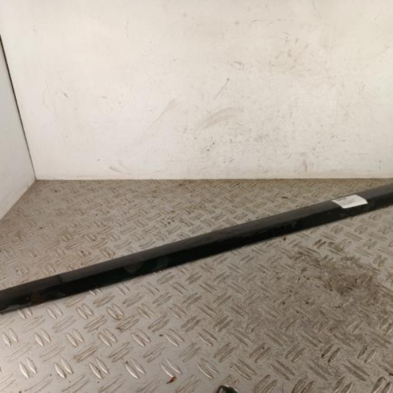 Baguette de porte avant droite PEUGEOT 308 1