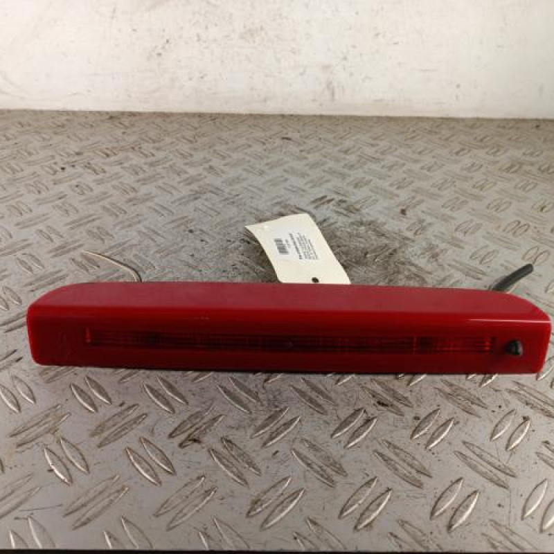Feu arriere stop central RENAULT MEGANE 3 Feu arriere stop central RENAULT MEGANE 3