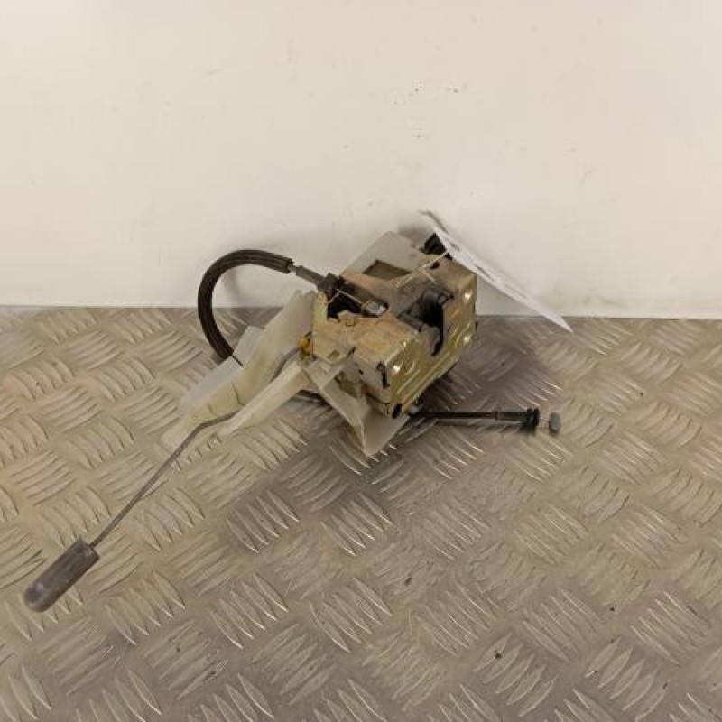 Serrure avant gauche RENAULT CLIO 2 Serrure avant gauche RENAULT CLIO 2