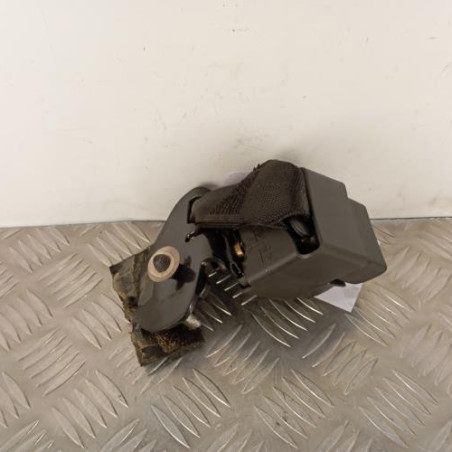 Attache ceinture arriere gauche RENAULT CLIO 2