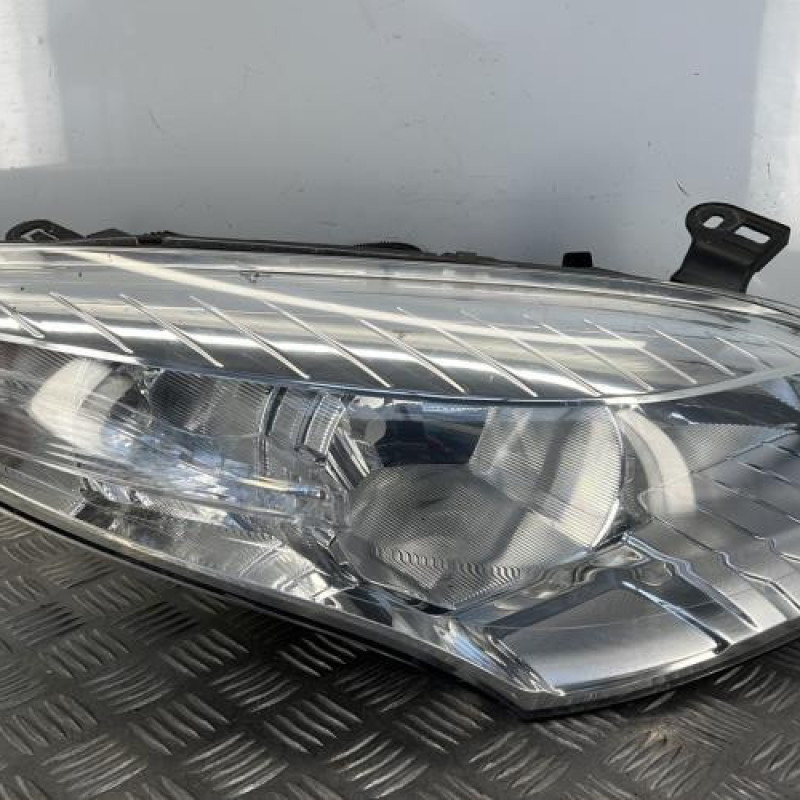 Optique avant principal droit (feux)(phare) RENAULT MEGANE 3